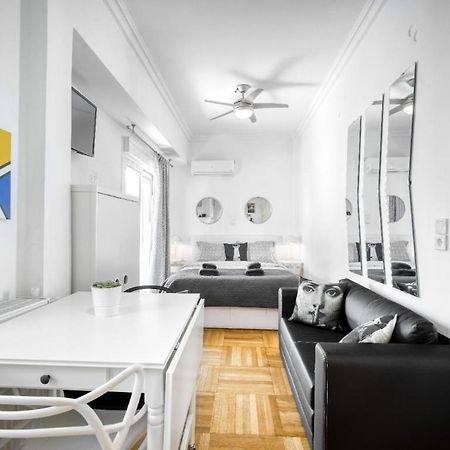 The Cactus Apartment With Large Sunny Balcony Атина Екстериор снимка