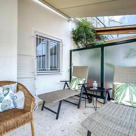 The Cactus Apartment With Large Sunny Balcony Атина Екстериор снимка