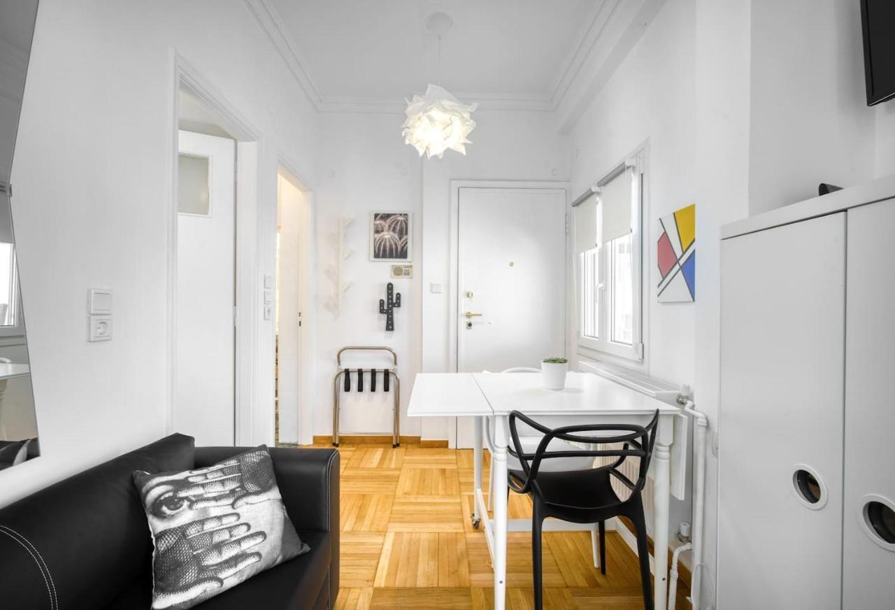 The Cactus Apartment With Large Sunny Balcony Атина Екстериор снимка